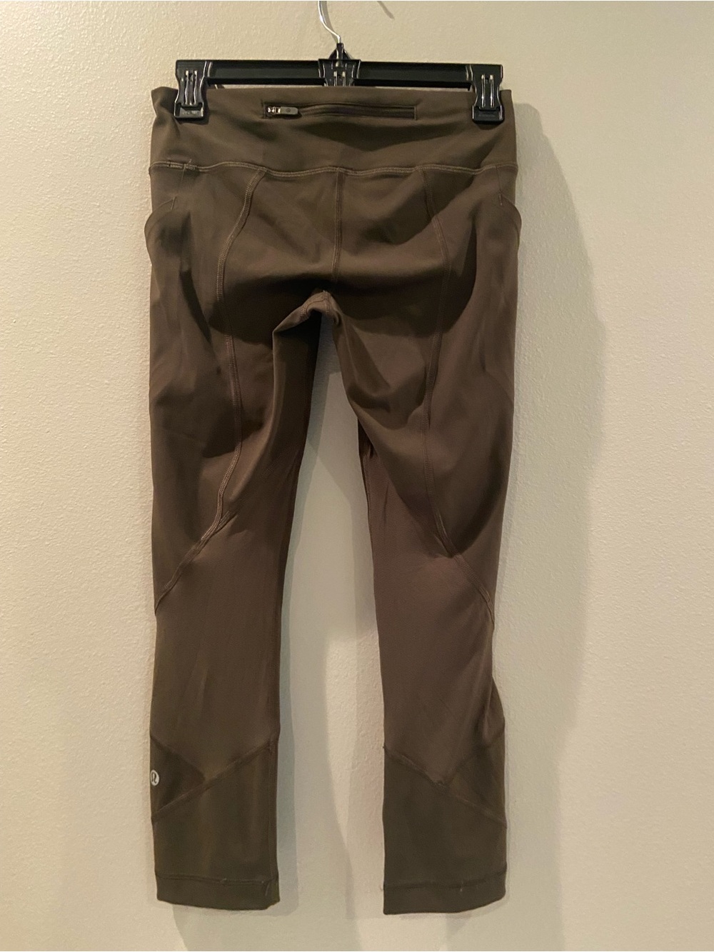 Lululemon Pace Rival Crop leggings in a Dark Olive color